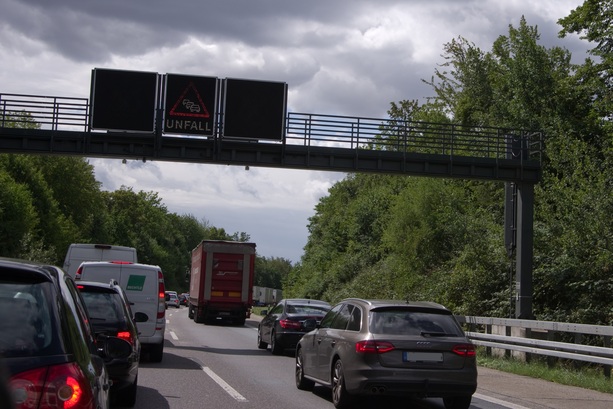 Bild vergrößern: Stauprognose  - Osterferien sorgen für volle Autobahnen