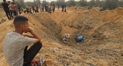 Israel setzt Bombardierungen des Gazastreifens inmitten von Krise mit Iran fort
