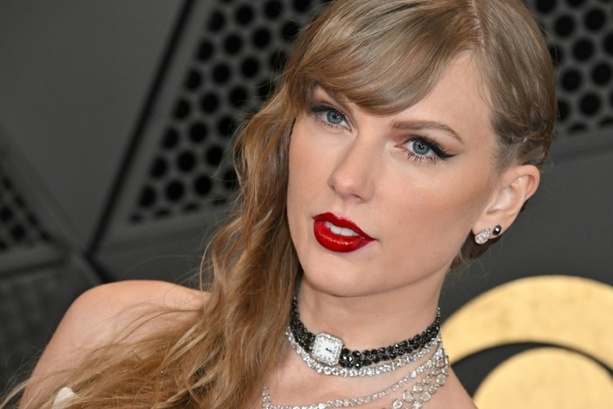 Bild vergrößern: US-Popstar Taylor Swift veröffentlicht ihr neues Album
