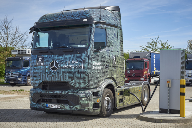 Bildergalerie: Mercedes-Benz Trucks E-Actros 600 - Elektrisch laden mit 1.000 kW