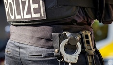 25-Jähriger stirbt bei Gewalttat in Mehrfamilienhaus in Nordrhein-Westfalen