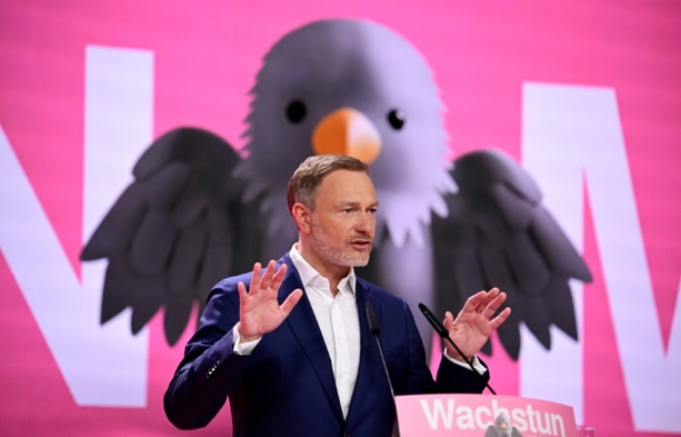 Bild vergrößern: FDP-Chef Lindner fordert auf Parteitag Umkehr in der Wirtschaftspolitik