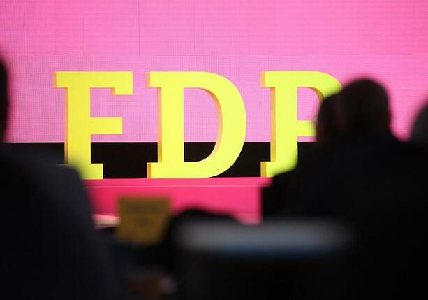 Bild vergrößern: Steueranreiz für ausländische Fachkräfte: SPD zweifelt an FDP-Idee