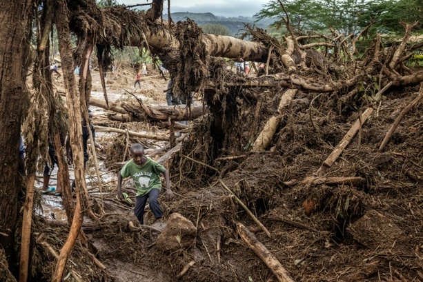 Bild vergrößern: Kenias Präsident ordnet nach tödlichen Überschwemmungen Evakuierung an