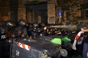 Polizei in Georgien setzt Trnengas gegen pro-europische Demonstranten ein