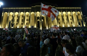Georgiens Parlament billigt trotz Protesten in zweiter Lesung 