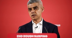 Londons Bürgermeister Khan wiedergewählt - Herbe Verluste für Tories bei Kommunalwahl