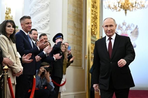 Bild vergrößern: Putin tritt fünfte Amtszeit als Präsident an und verspricht Sieg Russlands