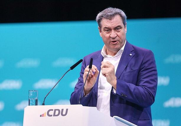 Bild vergrößern: CDU-Parteitag: Söder taktiert bei Kanzlerfrage