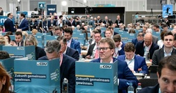 CDU-Parteitag nimmt neues Grundsatzprogramm einstimmig an