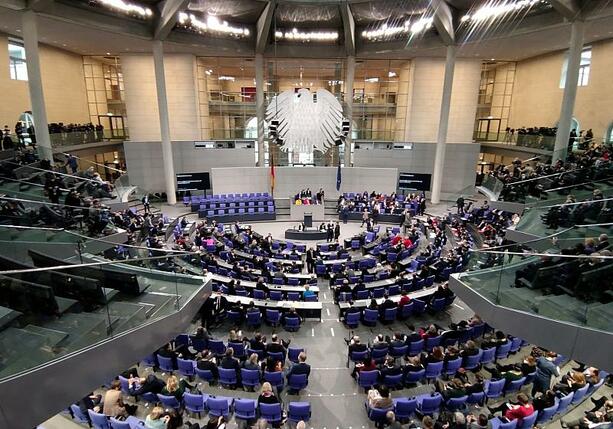 Bild vergrößern: FDP-Politiker kündigen Ablehnung des Rentenpakets im Bundestag an