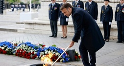Macron erinnert bei Gedenkfeier in Paris an Ende des Zweiten Weltkriegs
