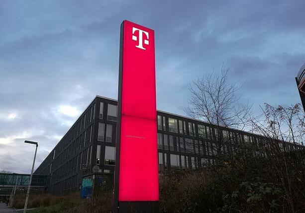 Bild vergrößern: Verdi will Telekom am Montag bundesweit bestreiken