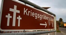 Präsident des Volksbundes sieht Kriegsgräberstätten verfallen