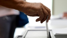 Oberbürgermeisterwahl in Kiel: Kandidaten von CDU/FDP und Grünen in Stichwahl