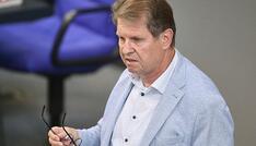 Stegner fordert Aufklärung von Weimer