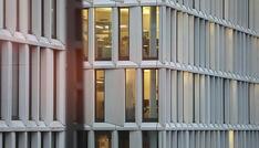 Viele junge Erwerbstätige für ihren Job überqualifiziert