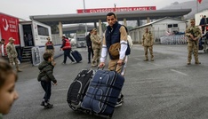 Deutlich mehr Geflüchtete nutzen staatliches Rückkehrprogramm - Syrer weit vorne