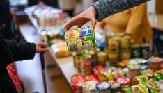 Privatspenden um neun Prozent gesunken - Deutsche geben knapp 4,65 Milliarden Euro