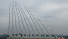 Staatsmedien: Kim beaufsichtigt Test von hochmodernem Mehrfachraketenwerfer