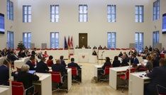 SPD und CDU in Brandenburg unterzeichnen Koalitionsvertrag