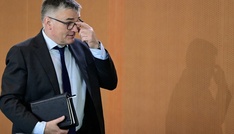 Bundesregierung weist Trumps Drohung zurück: