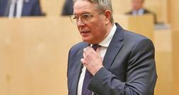 Schweitzer will USA bei Ramstein-Nutzung nicht einschränken