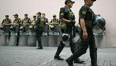 Peru hält erste Runde der Präsidentschaftswahl sowie Parlamentswahl ab