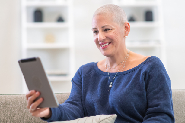 Bild vergrößern: Hirntumor: Digitaler Austausch für Patienten und Angehörige