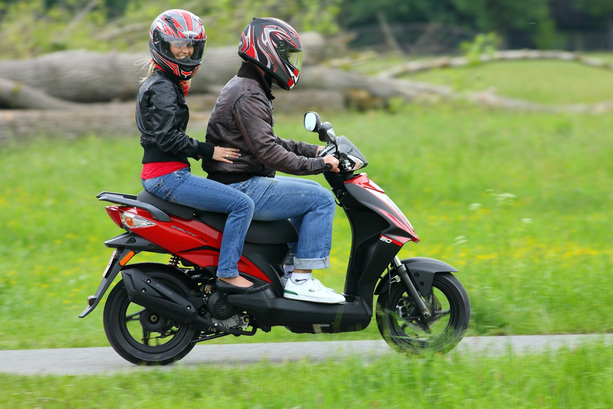 Bild vergrößern: Moped-Führerschein ab 15  - Bundesweite Regelung beschlossen