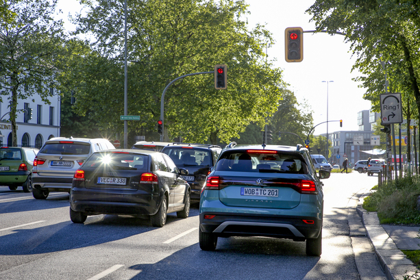 Bild vergrößern: Smarte Verkehrssysteme gefördert - Hamburg und Stuttgart vorn