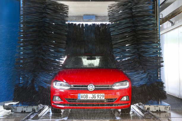 Bild vergrößern: Auto-Wasch-Prognose  - Damit der Wagen lange glänzt
