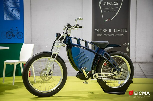 Bildergalerie: Hyper-Bike Arlix Unica - Carbon-Cruiser