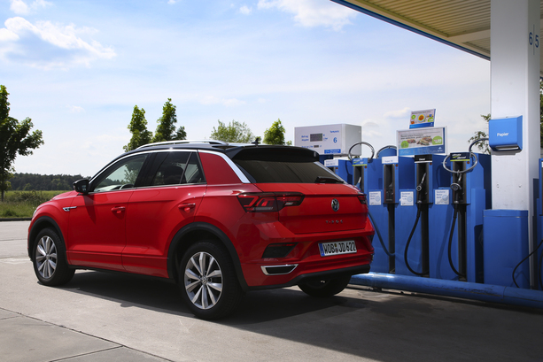 Bild vergrößern: Kraftstoffpreise in Deutschland  - Sprit wird wieder teurer 