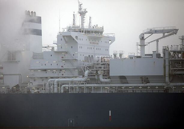 Bild vergrößern: Uniper hält an Biozid-Einsatz auf LNG-Terminal fest