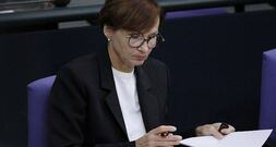 Bundestagspräsidentin fordert deutsch-französisches Eintreten gegen Populismus