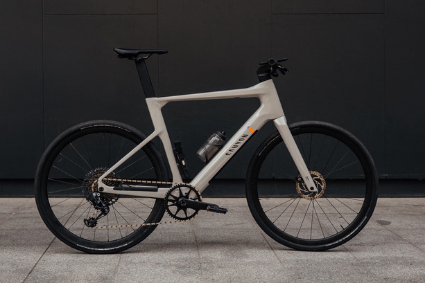 Bildergalerie: Canyon Roadlite:ON CF 9 LTD - Aufgeräumt und ultraleicht