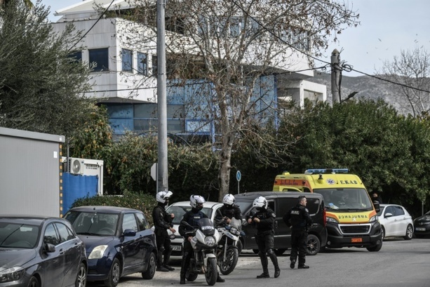 Bild vergrößern: Ex-Angestellter erschießt drei Vorgesetzte in Griechenland