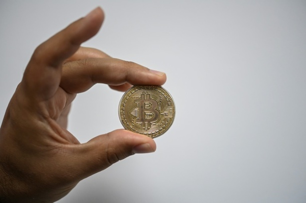 Bild vergrößern: Bitcoin knackt 50.000-Dollar-Marke - Höchster Stand seit Ende 2021