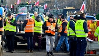 Polnische Bauern setzen Blockade von Grenzübergang Slubice fort