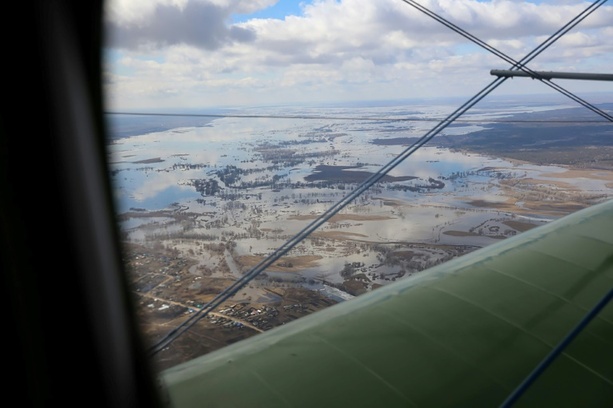 Bild vergrößern: Russischer Gouverneur warnt vor sehr schwieriger Überschwemmungs-Situation