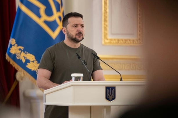 Bild vergrößern: Gesetz zur Mobilisierung von Soldaten in der Ukraine von Selenskyj unterschrieben