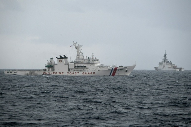 Bild vergrößern: Philippinische Küstenwache beteiligt sich erstmals an Militärübungen mit den USA
