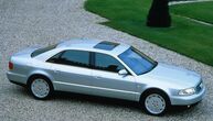 30 Jahre Audi A8 (D2) - Gegen den Strom ins Kanzleramt