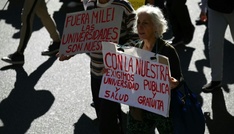 Studenten in Argentinien protestieren gegen Sparkurs von Präsident Milei