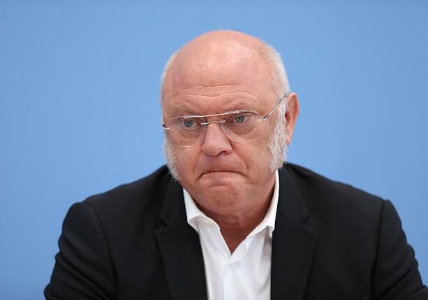 Bild vergrößern: Bürgergeld: Schneider nennt CDU-Pläne verfassungswidrig