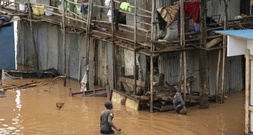 Kenia verschiebt Schulstart wegen anhaltender Überschwemmungen