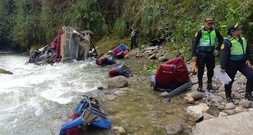Bus stürzt in 200 Meter tiefe Schlucht: Mindestens 25 Tote in Peru
