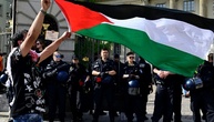 Polizeieinsatz bei propalästinensischem Protest vor Berliner Humboldt-Universität