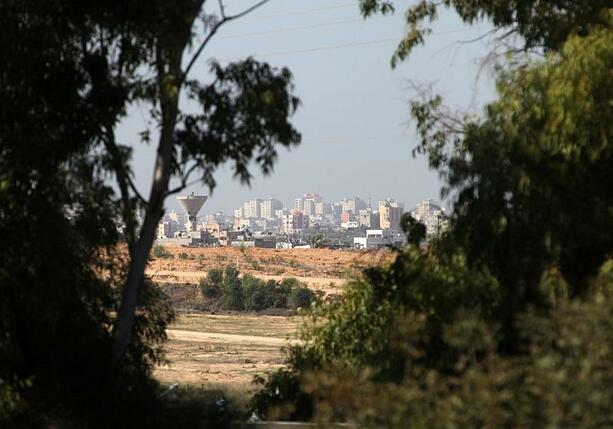Bild vergrößern: Israel schließt Gaza-Grenzübergang nach Raketenbeschuss